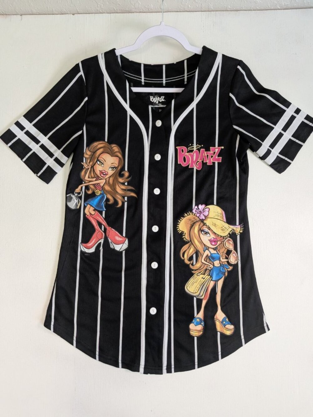 Bratz Baseball Jersey Adult S Pinstripe Button Up Cloe Sasha Jade Yasmin Y2K